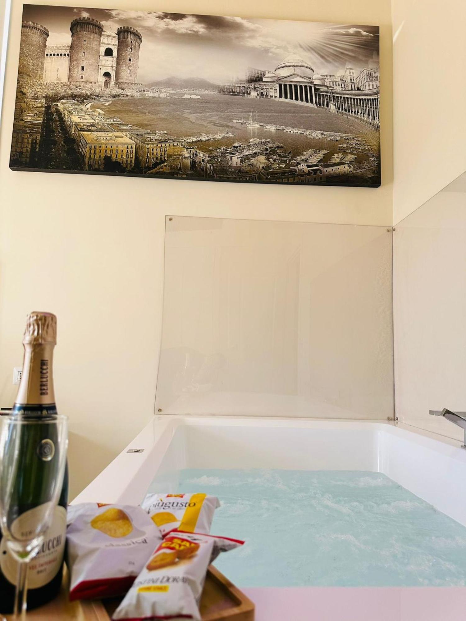 Lovedream Неаполь Экстерьер фото